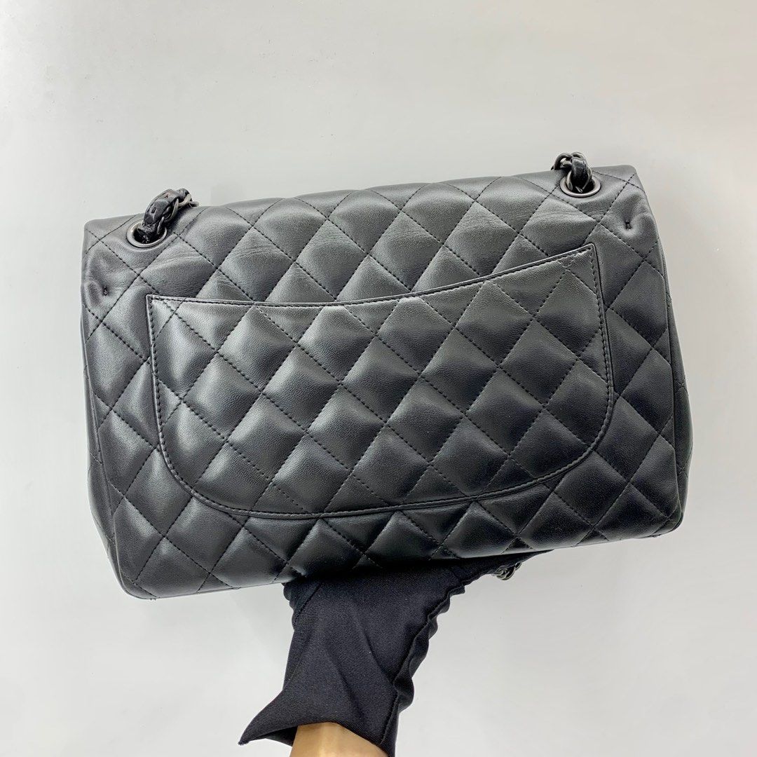 Chanel so black jumbo lambskin best sale