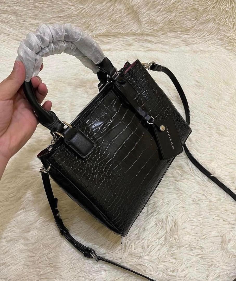 CnK CROC SATCHEL black Women s Fashion Bags Wallets Shoulder Bags on Carousell