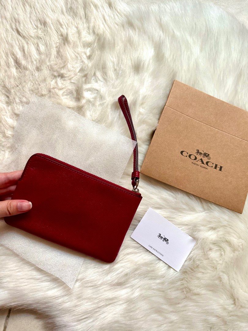 Coach hand 2025 wrist purse