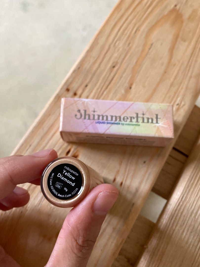 Colourette Shimmertint in Yellow Diamond (Category: Makeup) located in Angeles City. Submitted by usernamelolol (Listing ID 1241100578, Image 2). Description: brand new & never used. also has the new packaging with improved cap ! .