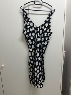 (Category: ) located in . Submitted by shepetite (Listing ID 1241108251, Image 1). Description: .