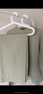 (Category: ) located in . Submitted by thriftbie (Listing ID 1241125012, Image 1). Description: .