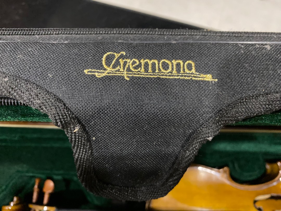 Cremona 4/4 Violin, Hobbies & Toys, Music & Media, Musical Instruments ...