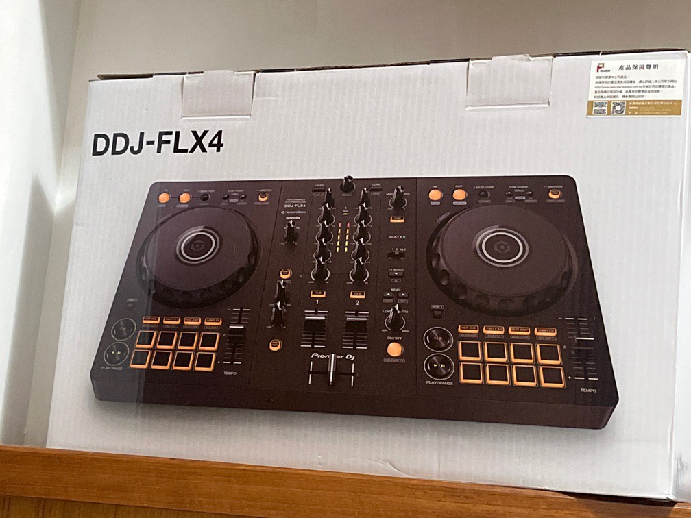 Ddj flx4 Dj控制器, 興趣及遊戲, 音樂, 樂器在旋轉拍賣