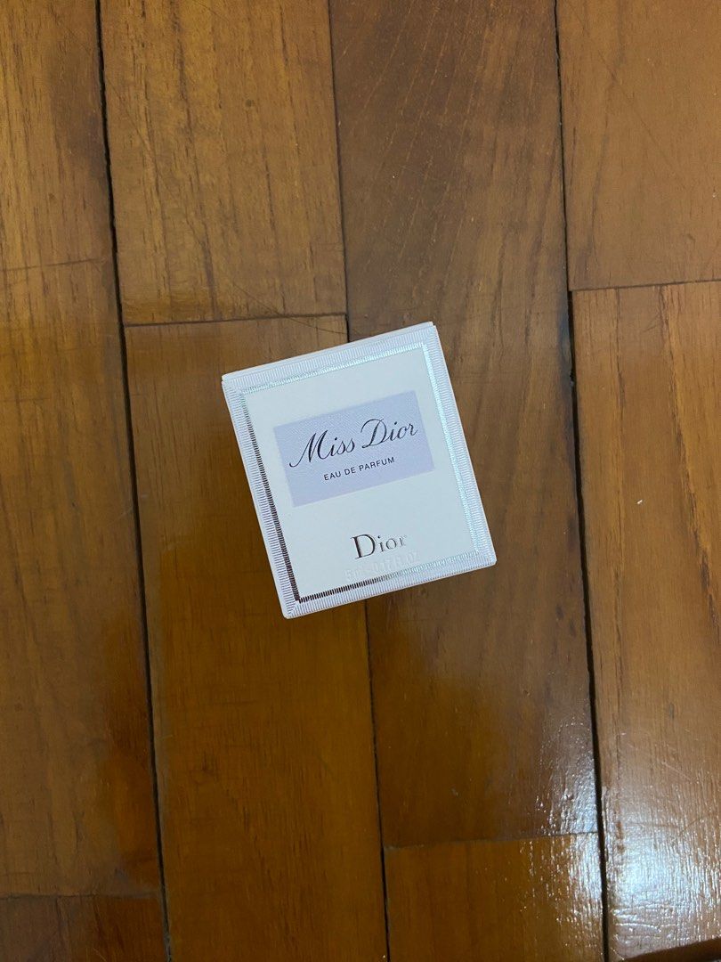 Dior (Category: Fragrance & Deodorants) located in Singapore. Submitted by slsp717318 (Listing ID 1241112866, Image 1). Description: Dior Authentic Get it when I buy Dior perfume .