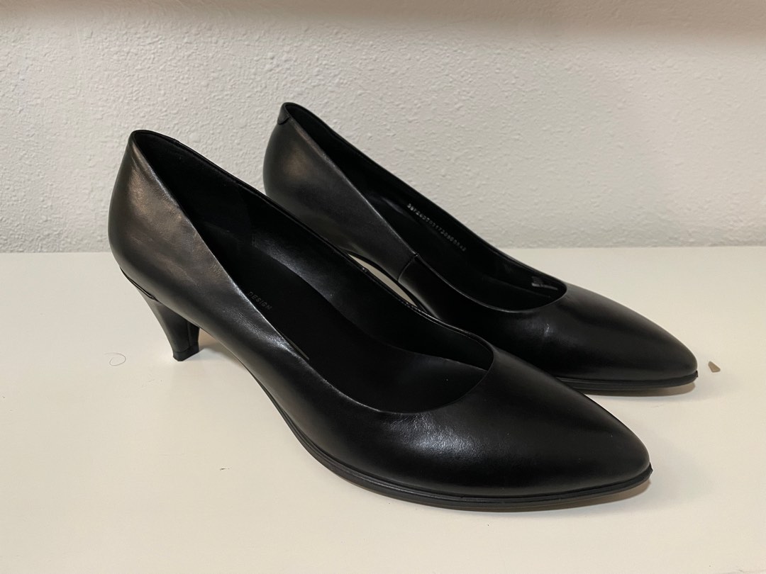 Ecco Black High Heels Shoes, Women's Fashion, Footwear, Heels on Carousell