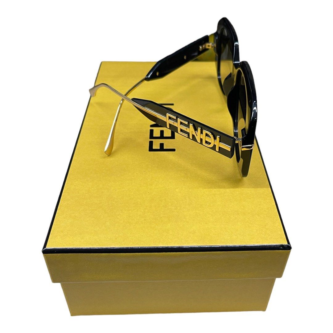 Sunglasses Fendi FE40065I