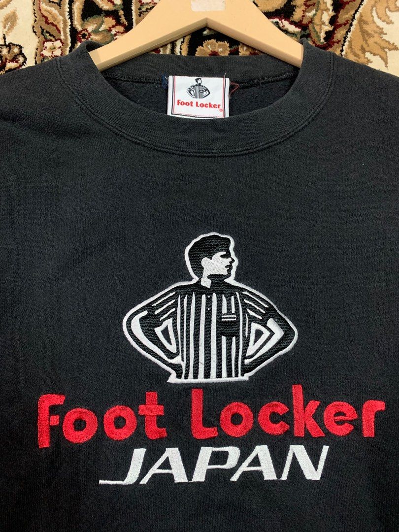 Champion sweater footlocker outlet vintage