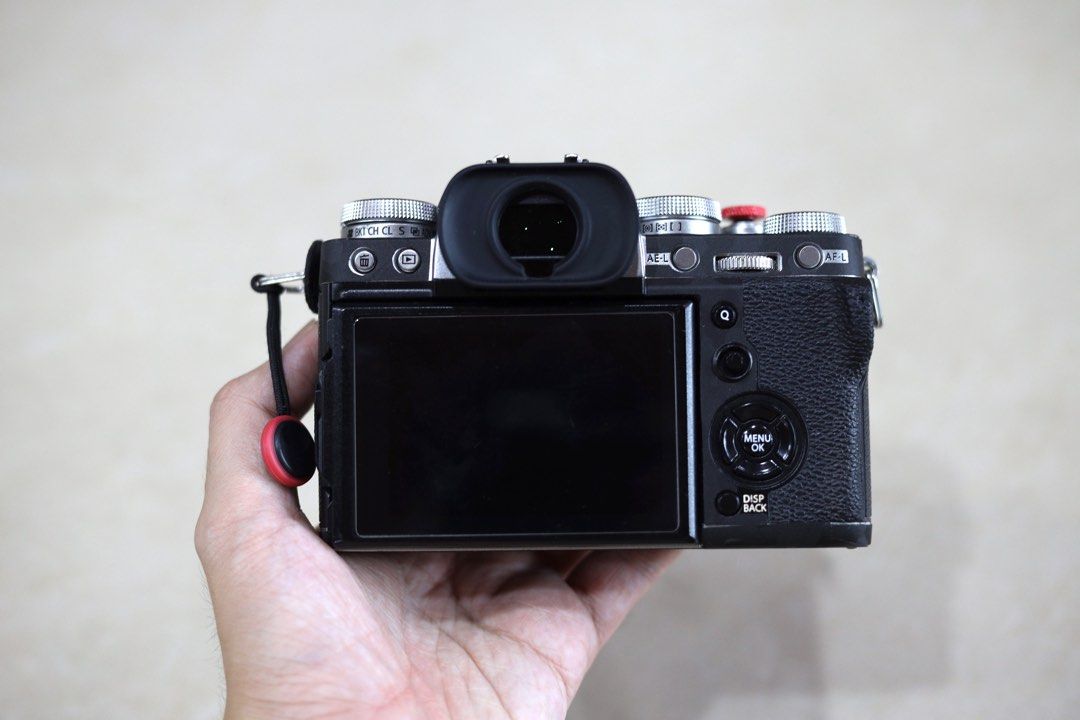 Fujifilm XT3 body SC2K only, Photography, Cameras on Carousell