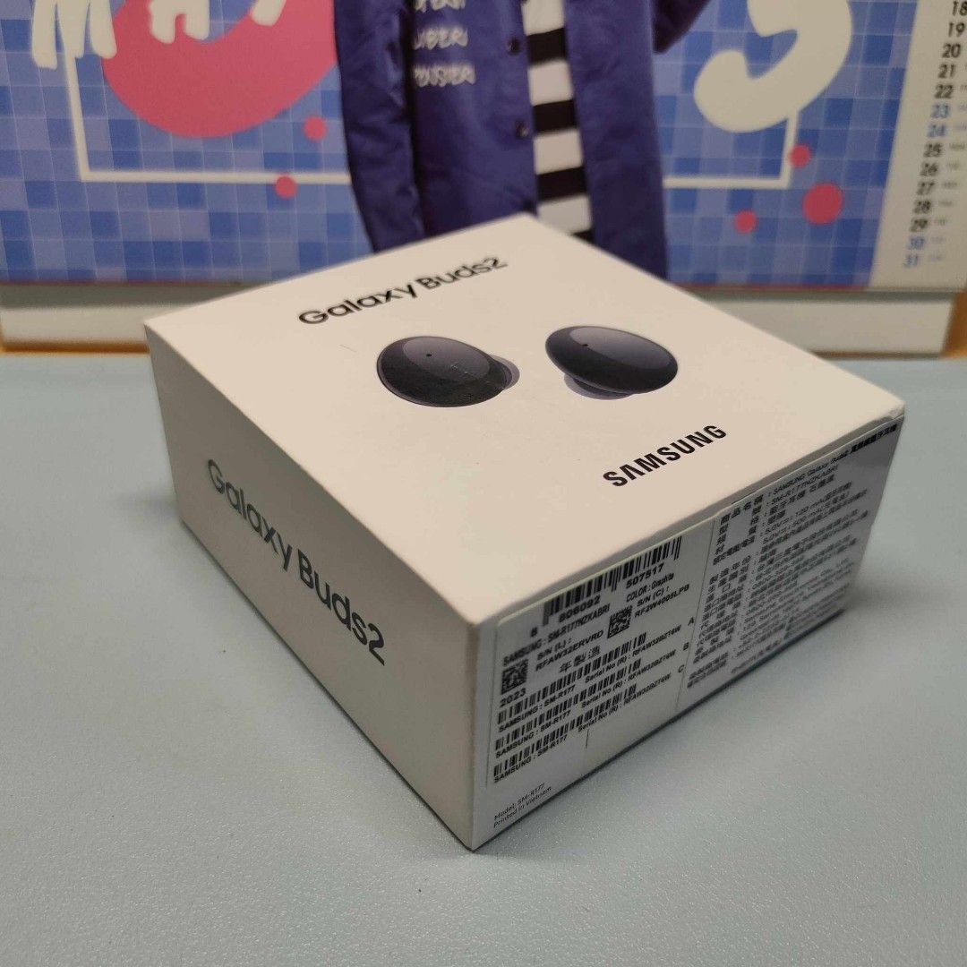 【三星】Galaxy Buds 2黑色款 2023年製造 當天購入戴一次就Po出來售，99%新，保證商品跟開箱時一模一樣