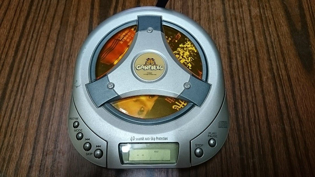 Garfield portable CD player Discman Walkman, 音響器材, 音樂播放裝置 MP3及CD Player Carousell