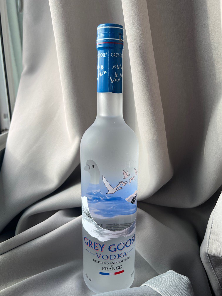 Grey Goose Vodka Food And Drinks Alcoholic Beverages On Carousell