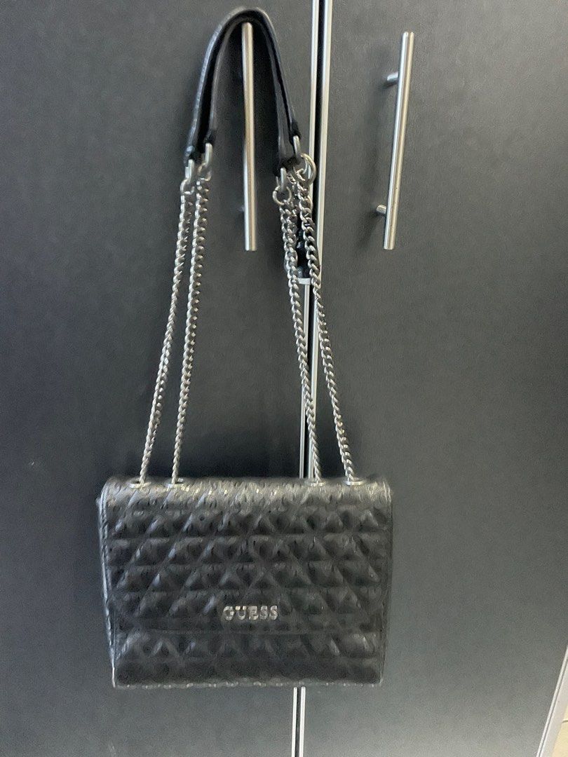 Guess los angeles sling bag top