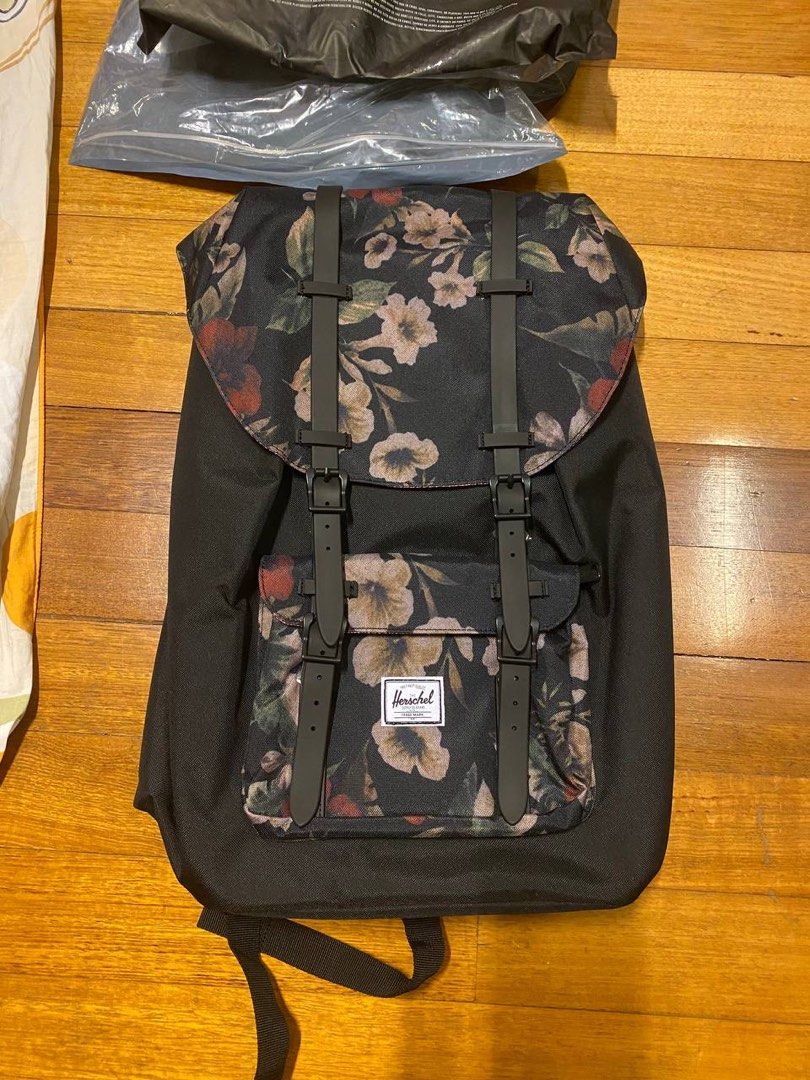 Herschel Little America backpack in floral 23.5l Men s Fashion