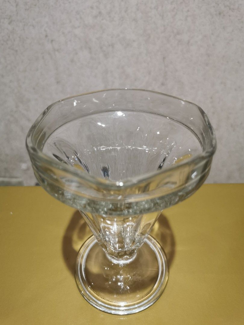 Hexagon Ice Cream Glass (Category: Other Kitchenware & Tableware) located in San Juan City. Submitted by fnt.ph (Listing ID 1241116603, Image 3). Description: H: 5inch W: 4inch CLERANCE SALE ‼️ glassware- plates, bowls, glass, cup&saucer, glass, soy dish and more. Kitchenware, plastic bag and more..... Accepting bulk orders. Chat for more details☺️.