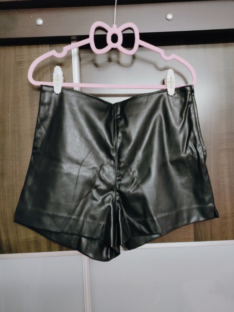 H&m 2025 leather shorts