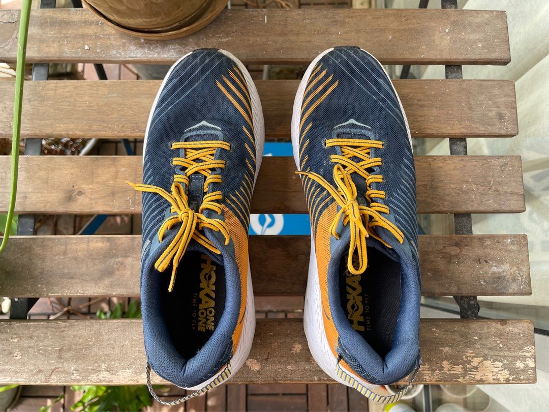 Hoka one one man clearance