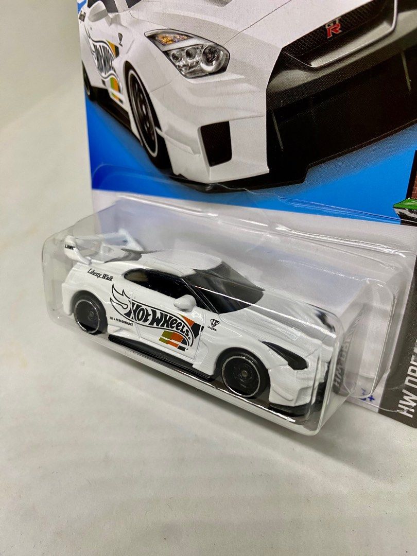 Hot Wheels Liberty Walk LBWK SILHOUETTE WORKS GT NISSAN 35GT RR VER.2 ...