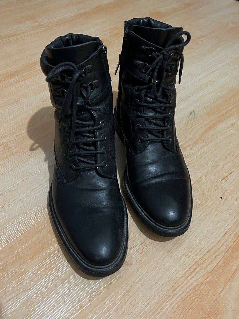 Hugo boss sales man boots