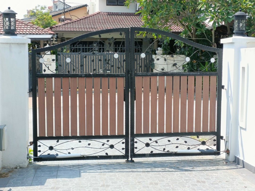 Iron gate with aluminium panels, Furniture & Home Living, Security