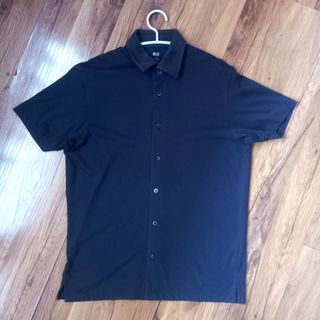 Kemeja Uniqlo Airism - Dark Blue (Cowok)