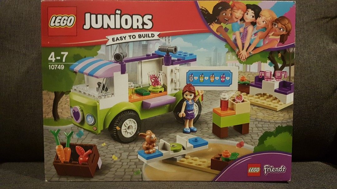Lego friends mia's sales organic food market