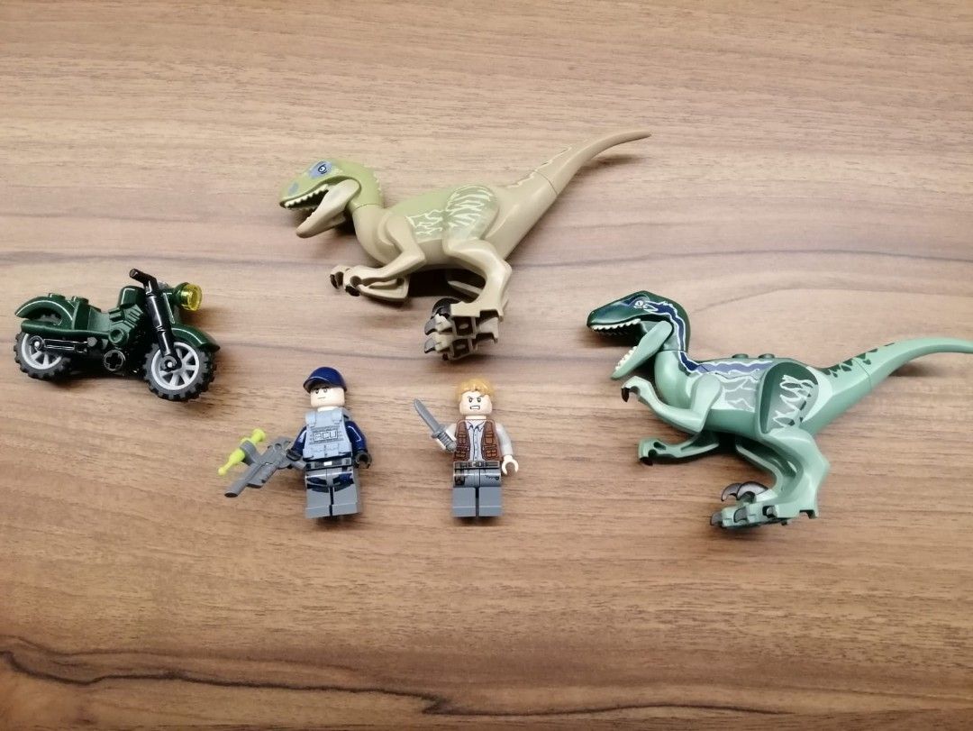 Jurassic world raptor rampage top