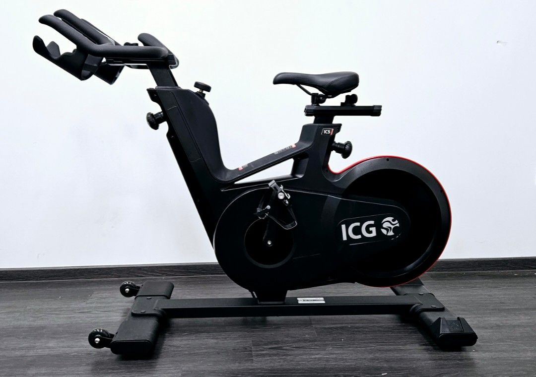 Bicicleta spinning life fitness ic5 store
