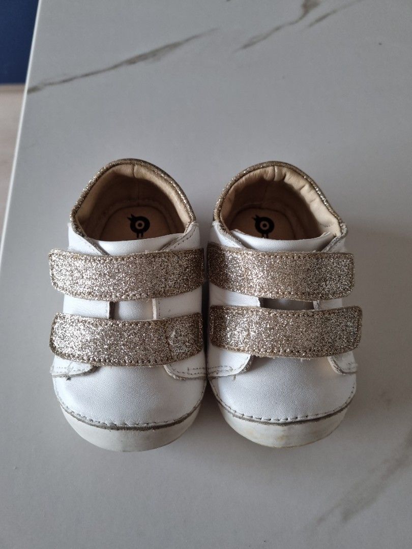 Little feet that walk the earth shoes outlet