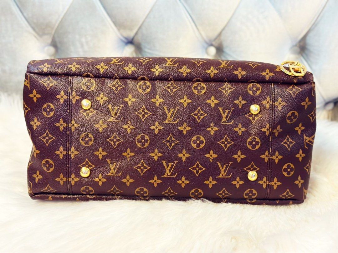 louis vuitton artsy gm size