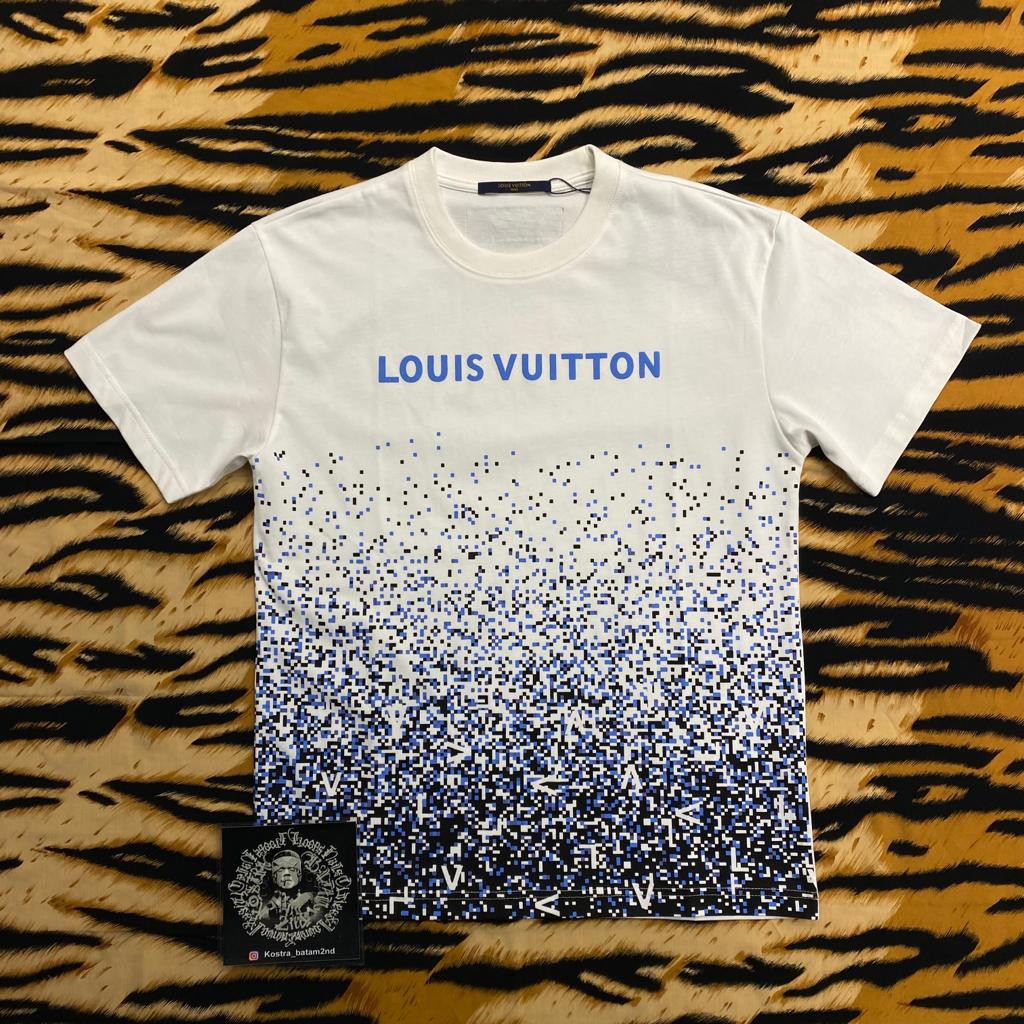 Lv frequency t shirt, Fesyen Pria, Pakaian , Atasan di Carousell