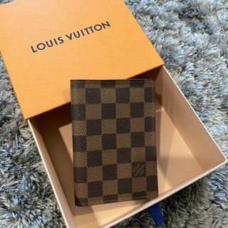 LV 經典Damier 護照套