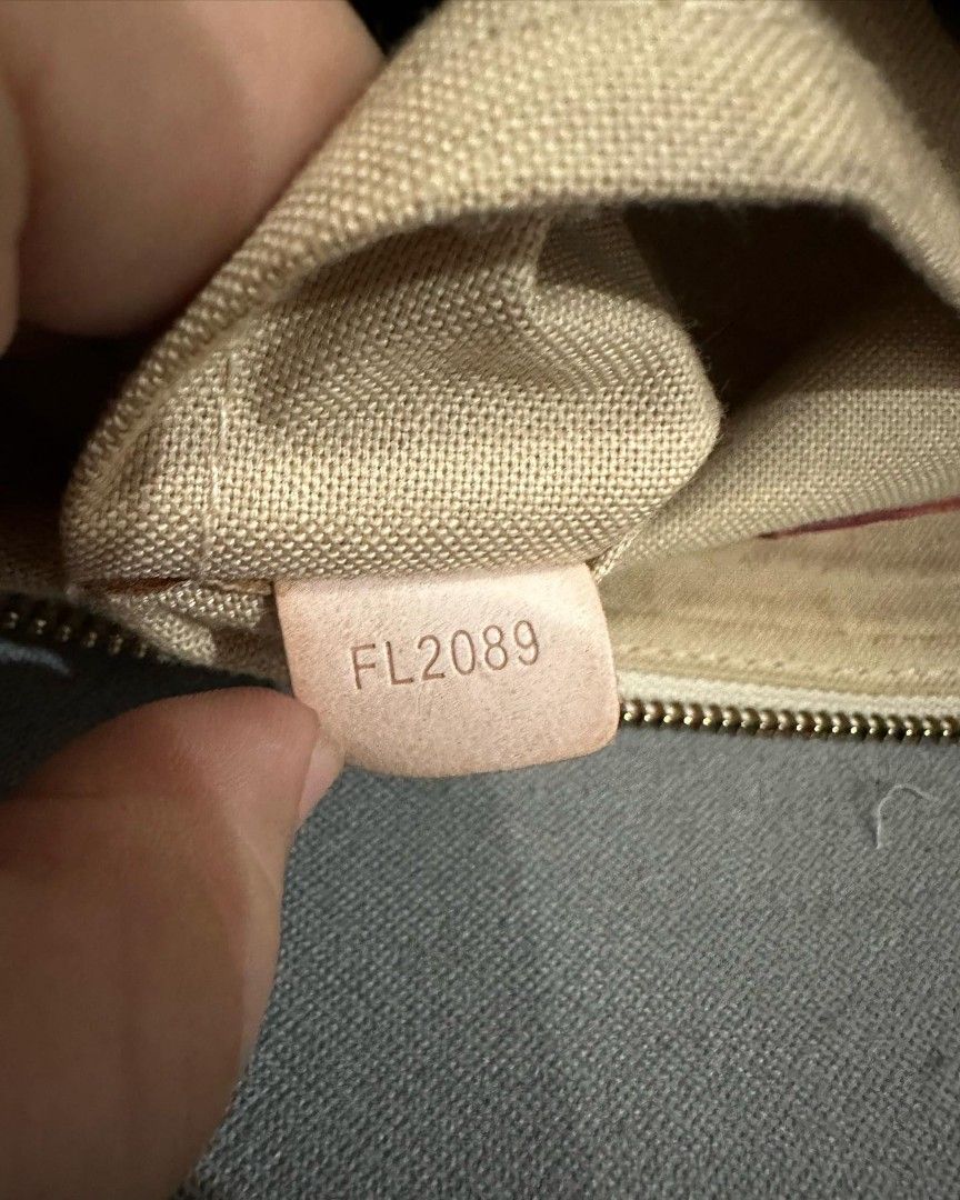 Lv made in France full kulit asli on Carousell