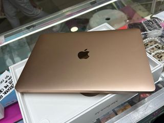 Macbook Air M1 (256GB 13” GOLD)