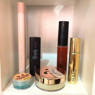(Category: ) located in . Submitted by aclscloset (Listing ID 1241068574, Image 1). Description: .
