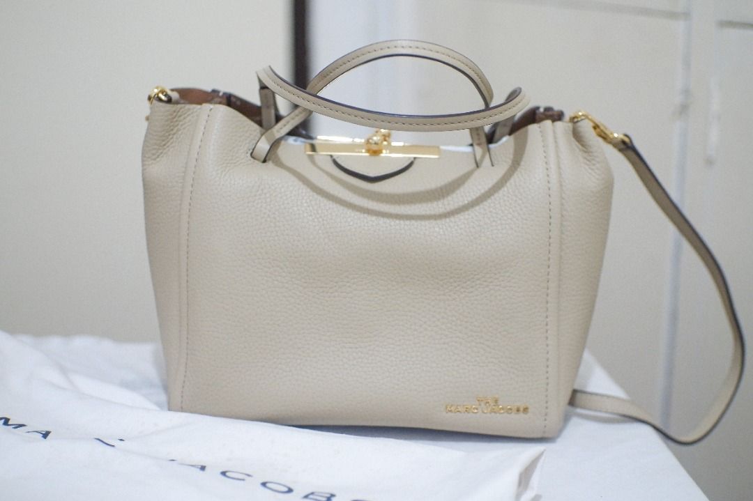 The kiss lock best sale mini tote bag