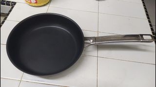 (Category: ) located in . Submitted by reusereuse (Listing ID 1241157716, Image 1). Description: .
