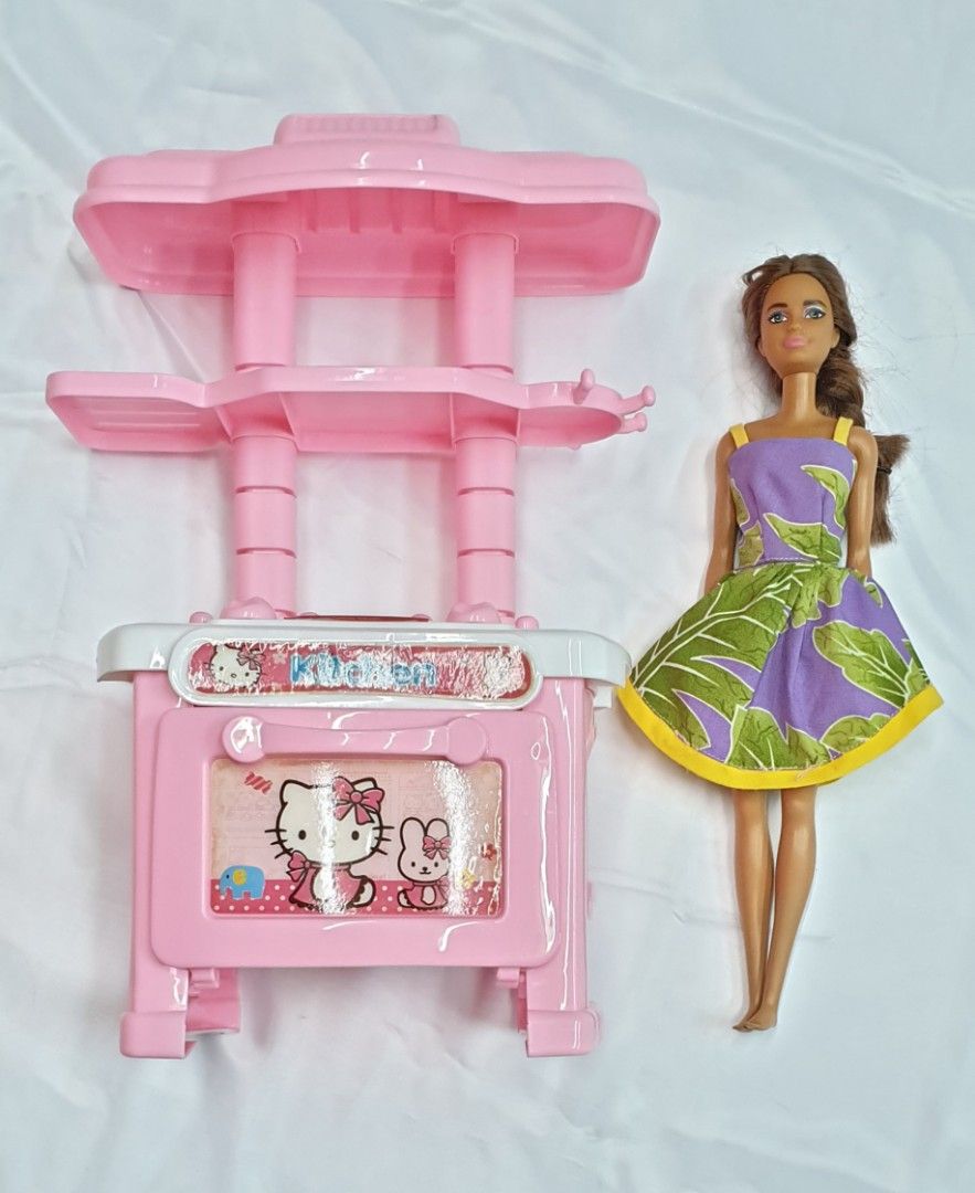 Mini Kitchen Set Toy (Category: Kids Toys) located in Quezon City. Submitted by ilovenystuff (Listing ID 1241026304, Image 3). Description: Mini Kitchen Set Toy good condition with cooking set.