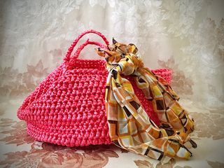 Moroccan Handwoven Recycled Plastic Straw Basket Unusual Elegant Hippie Arm Sling Flamingo Bag Deconstructed Clutch