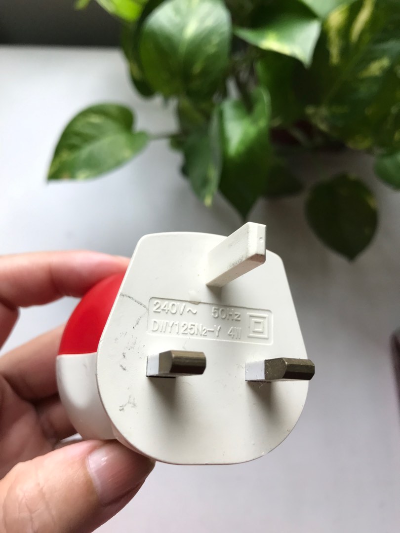 Mortein Cordless Plugin Liquid Vaporiser + Liquid Refill 60 Days