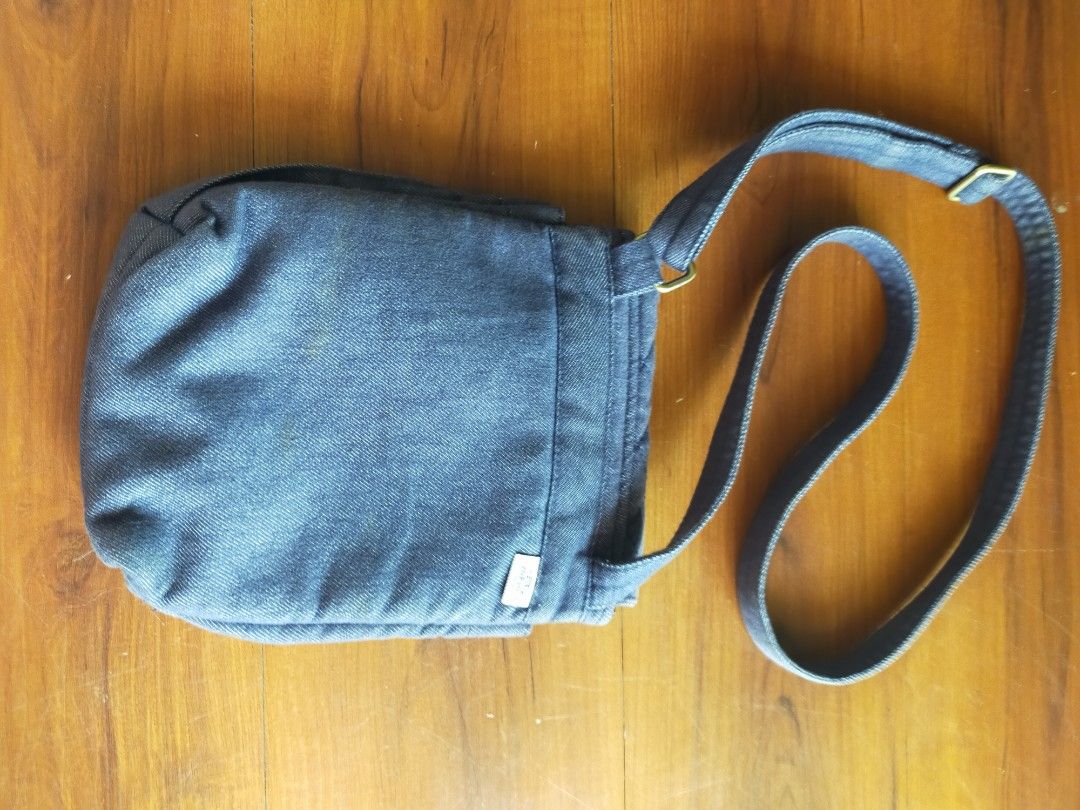 Naraya denim on sale sling bag