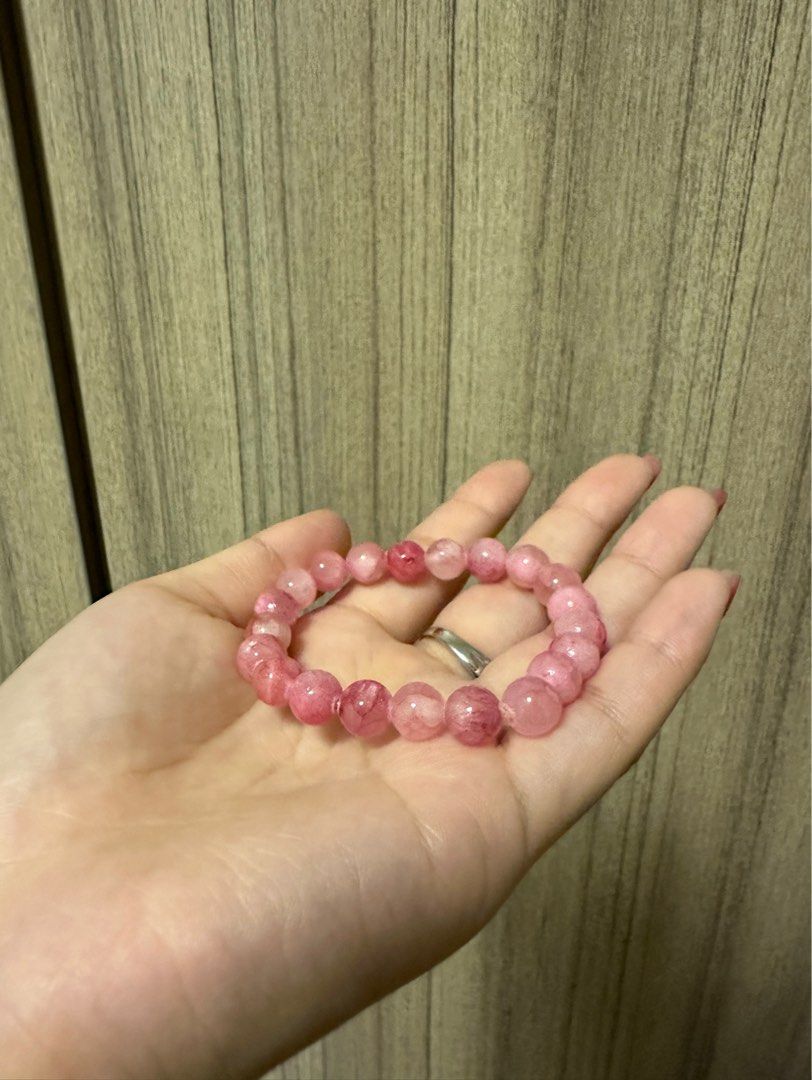 Red jade hotsell bead bracelet
