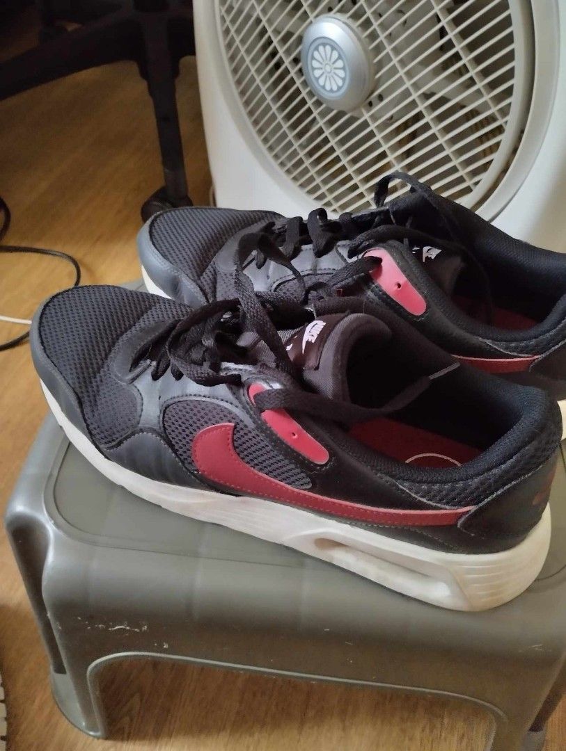 Mens nike sales shoes size 10.5