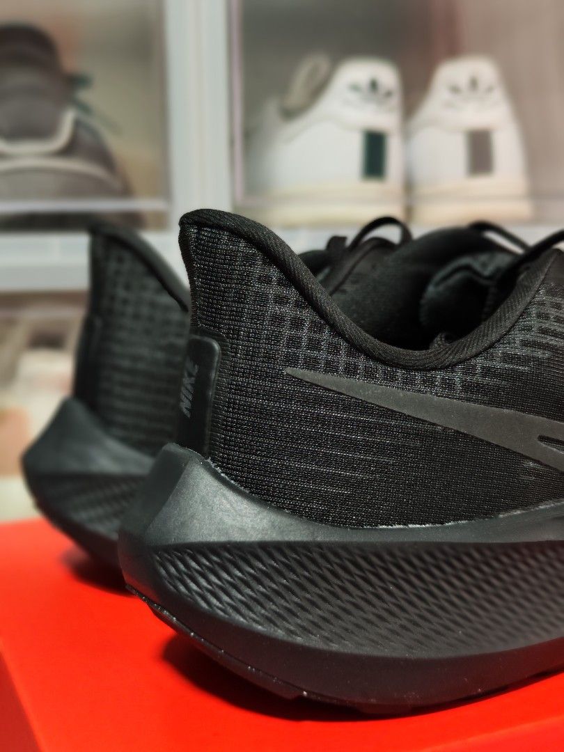 Nike zoom store pegasus fake