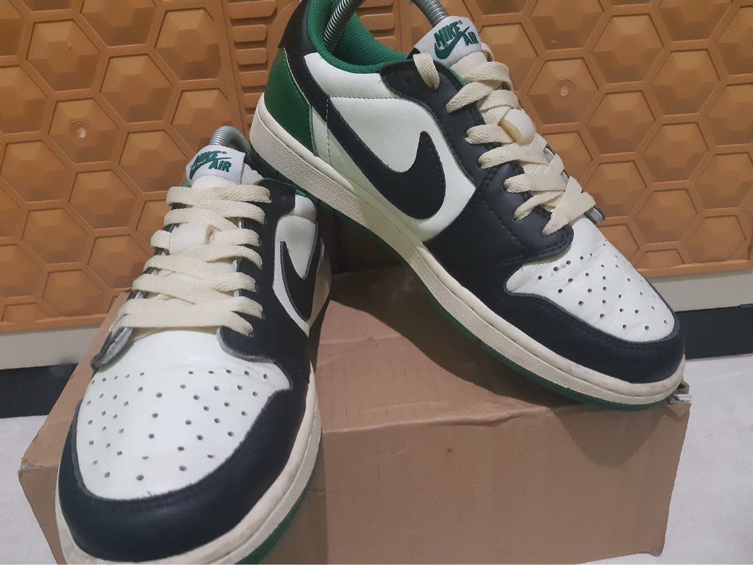 aj1 travis scott fragment snkrs