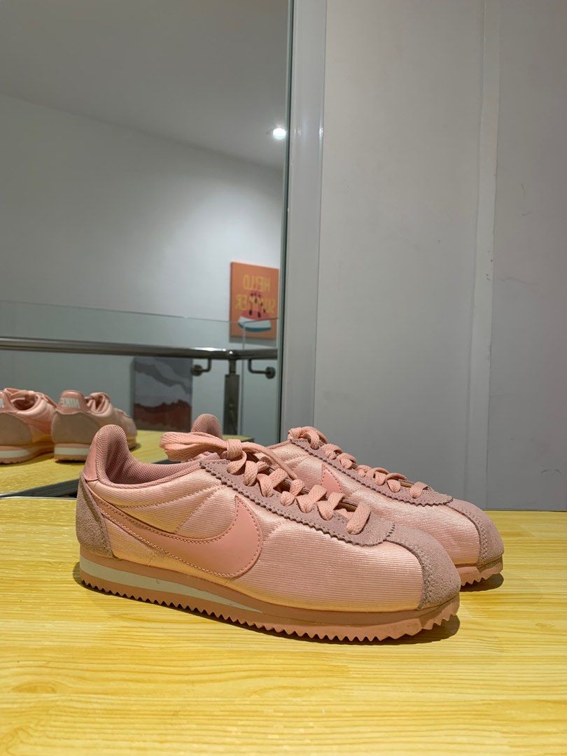 Nike cortez coral stardust new arrivals