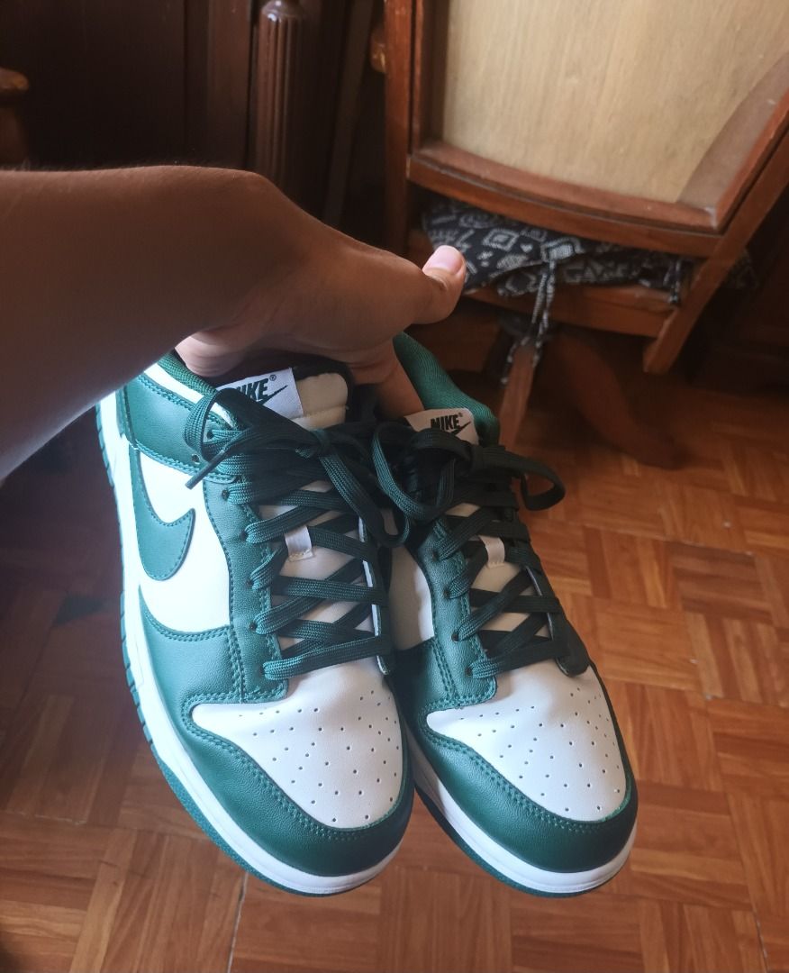 varsity green dunk