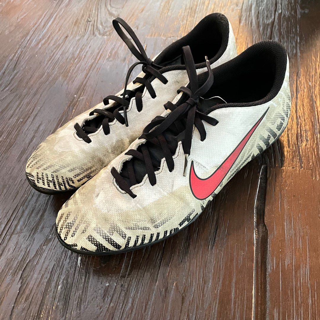 Nike shoes football neymar top