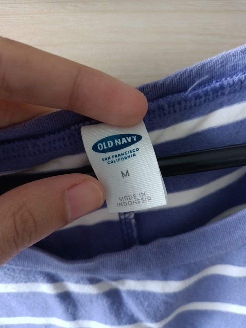 Old Navy Shirt Dress (Category: Dresses) located in Manila. Submitted by declutterwithiska (Listing ID 1241130390, Image 2). Description: .