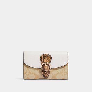 (Category: ) located in . Submitted by prelovedcloset2 (Listing ID 1239963705, Image 1). Description: .